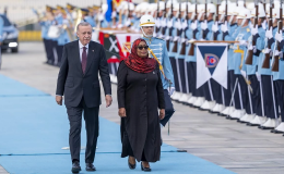 Cumhurbaşkanı Erdoğan, Tanzanyalı mevkidaşı Hassan’ı resmi törenle karşıladı